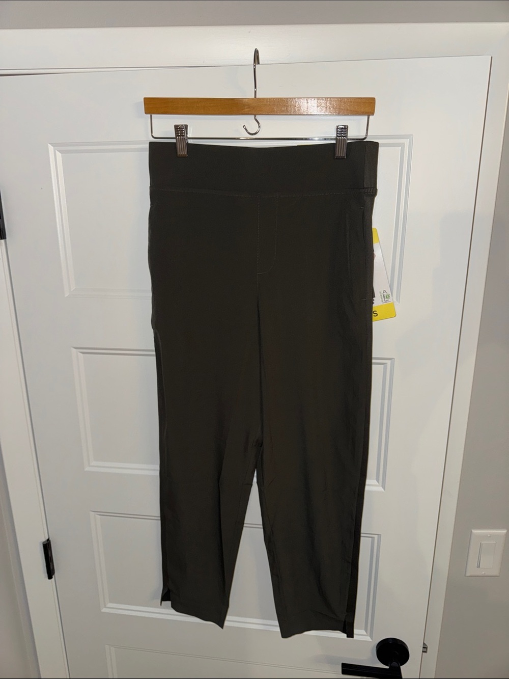 Kirkland Signature Olive Cropped Wide-Leg Pants
